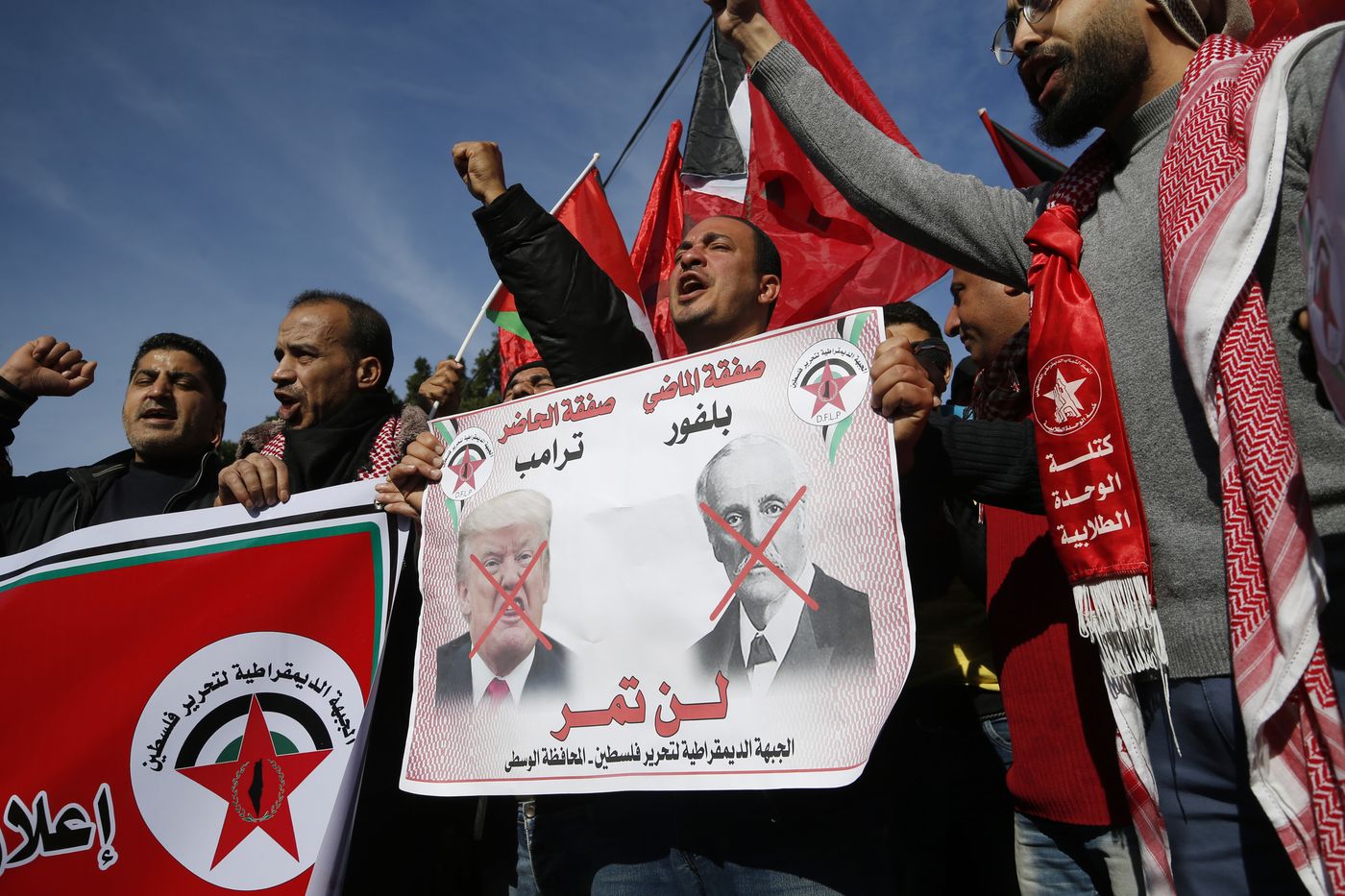 Débat sur la stratégie de paix américaine en Orient