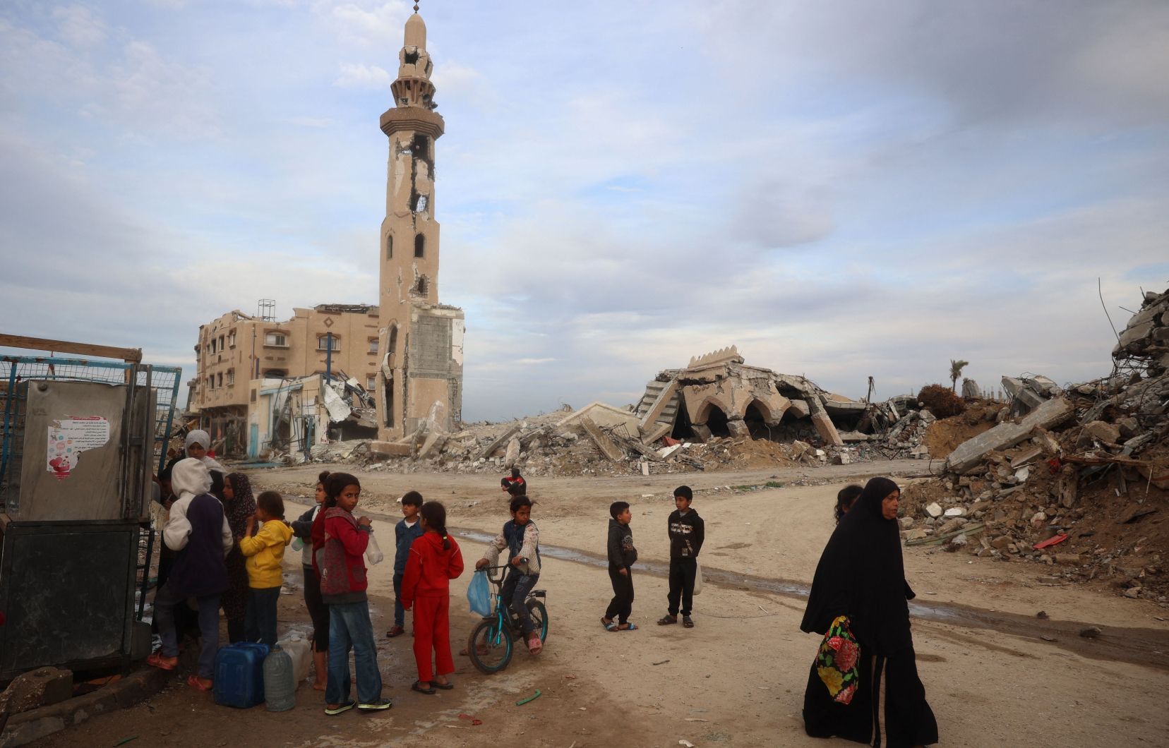 Les Frères Vach : La Famille Israélienne Impliquée Dans le Génocide de Gaza