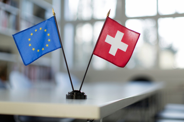 La Suisse en danger : un pacte avec l’UE menace sa souveraineté et son équilibre démocratique